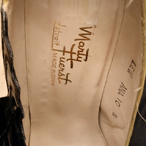 Shoes - Picture 7 of 7